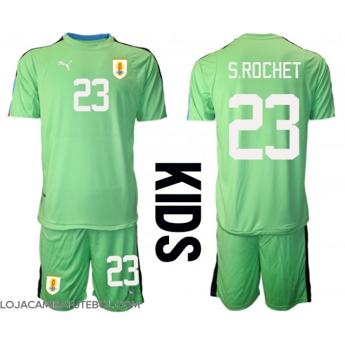 Camisa de Futebol Uruguai Sergio Rochet #23 Goleiro Equipamento Principal Infantil Mundo 2022 Manga Curta (+ Calças curtas)